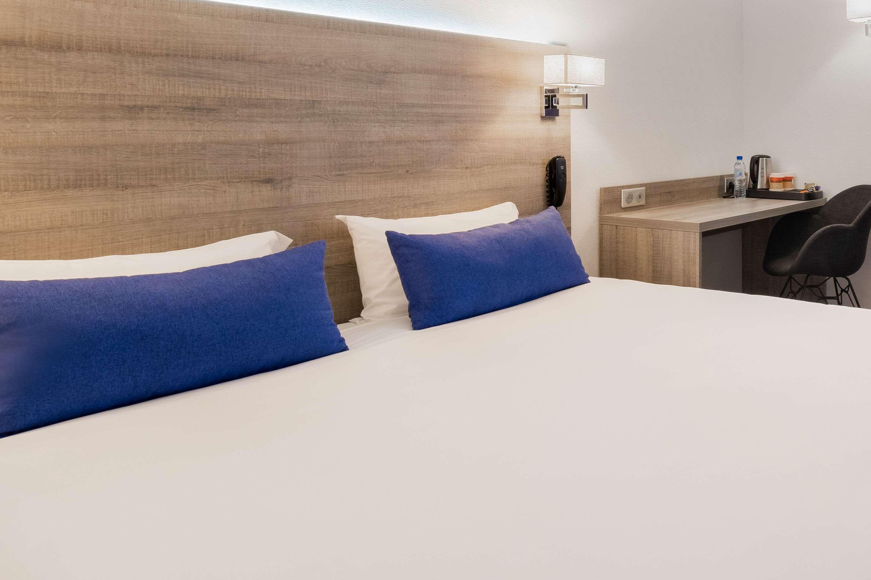 Hotel Le Circuit Le Mans Dış mekan fotoğraf