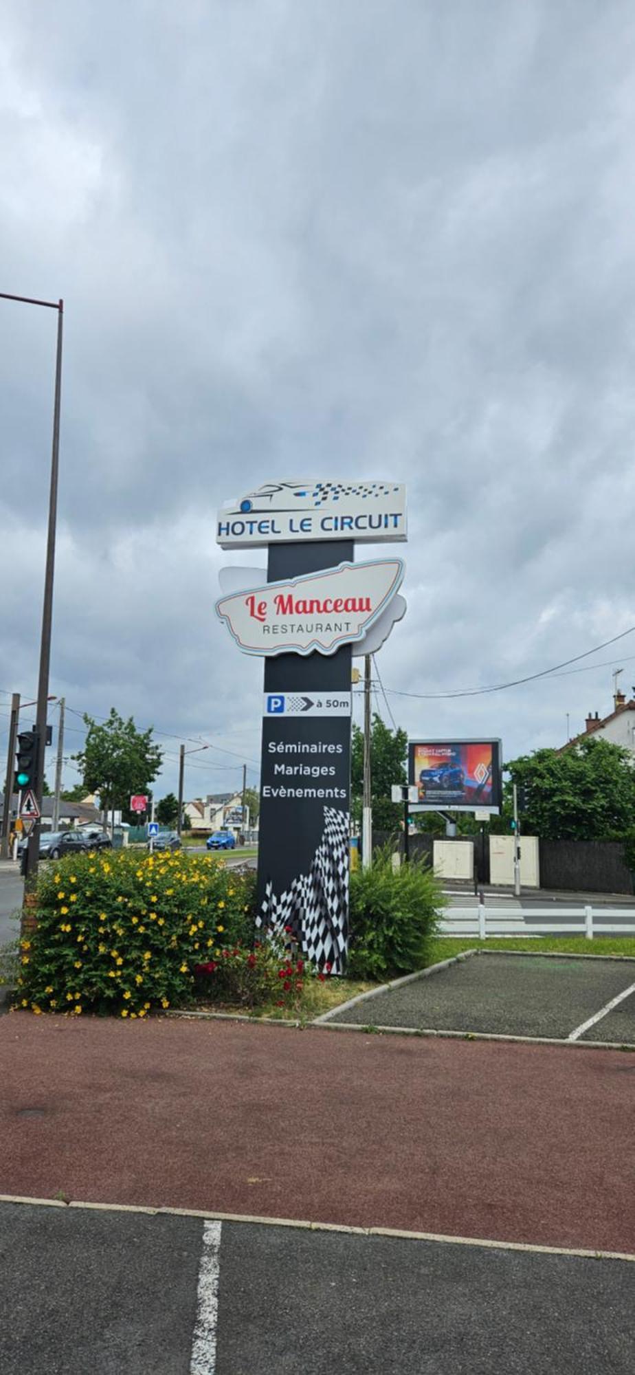 Hotel Le Circuit Le Mans Dış mekan fotoğraf